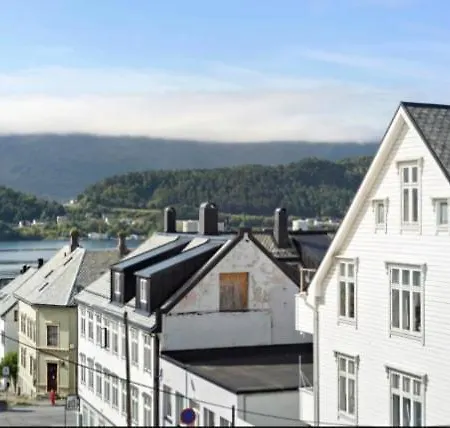 Wonderfully Located, 2br, Balcony Daire Ålesund