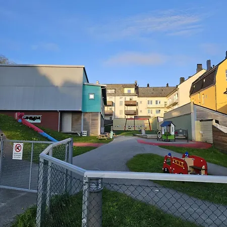 Apartment Wonderfully Located, 2br, Balcony