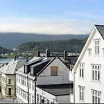 Wonderfully Located, 2br, Balcony Apartamento Ålesund